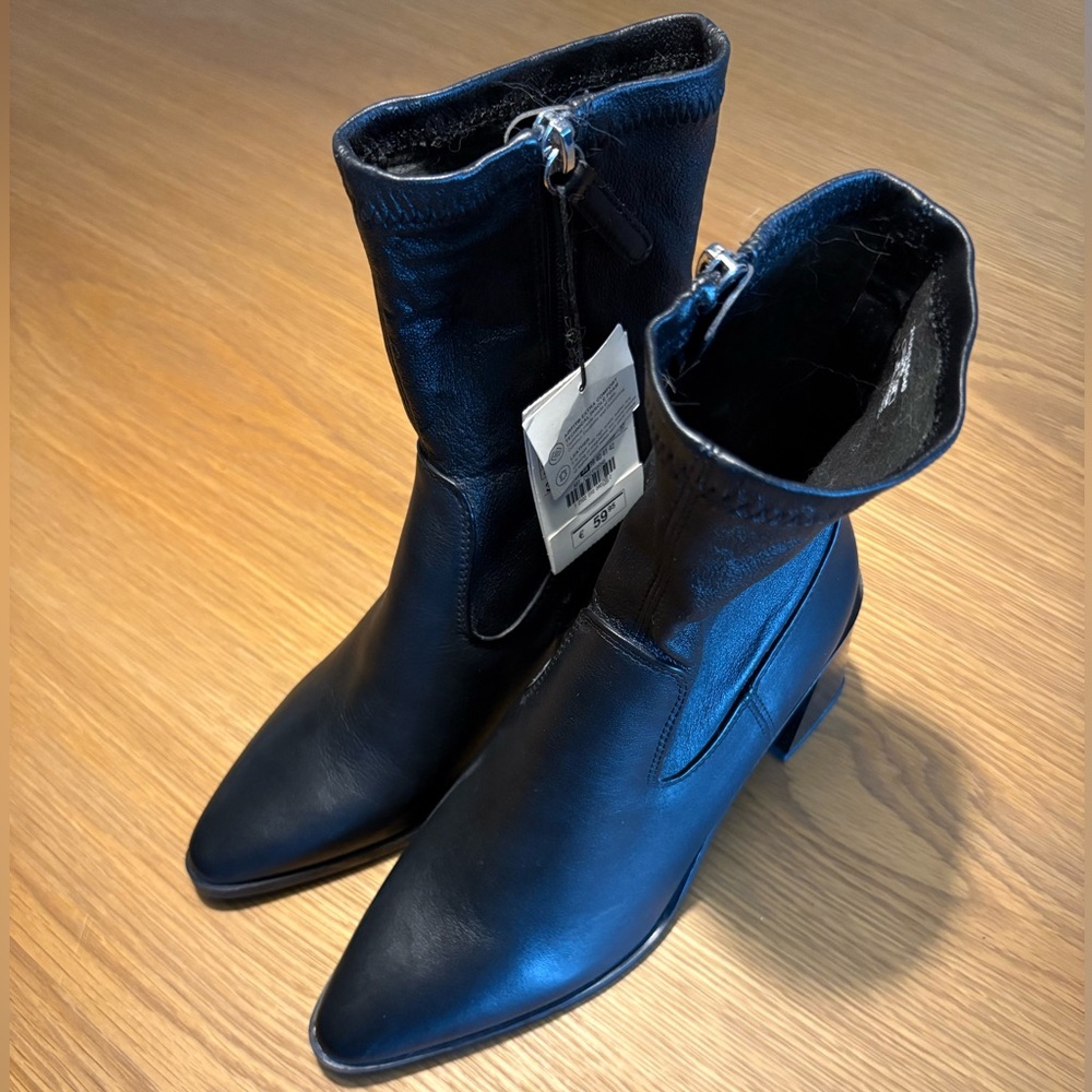 Zara boots size 38